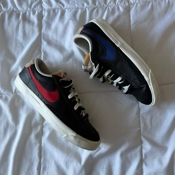 Nike Blazer Low ‘77 Black Natural Removable Swoosh Sneaker
